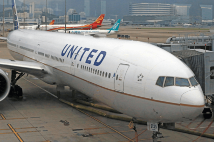 united airlines flight ua770 emergency diversion