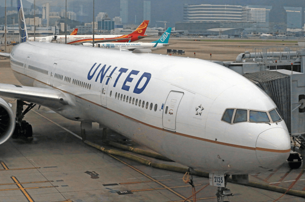 united airlines flight ua770 emergency diversion